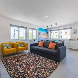 https://central-town-2-bedroom-apartment-albufeira.hotelaalgarve.com